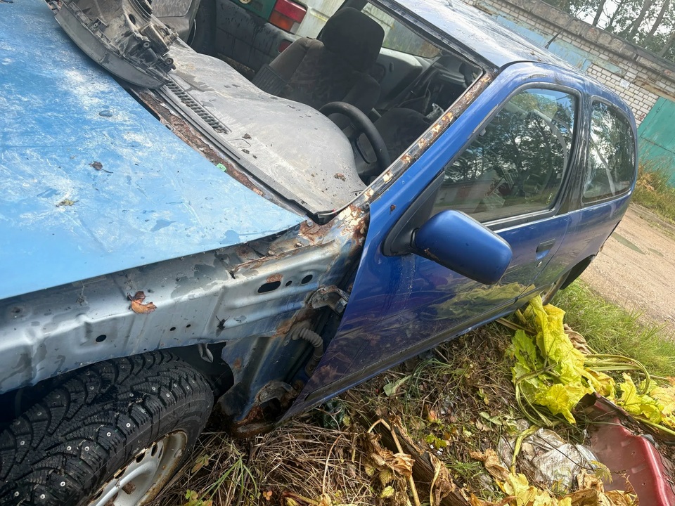 Nissan Almera N15, 1998 год, 80 000 рублей, 3 фотография