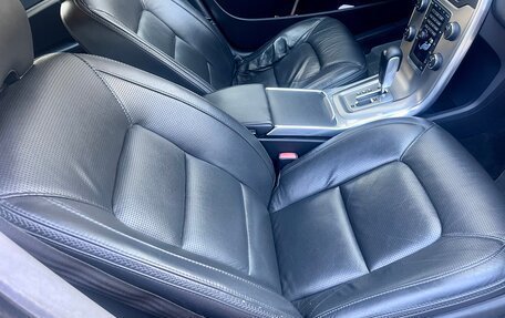 Volvo XC70 II рестайлинг, 2012 год, 1 490 000 рублей, 19 фотография