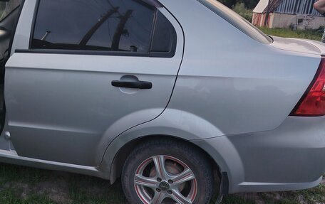 Chevrolet Aveo III, 2010 год, 450 000 рублей, 3 фотография