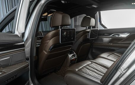 BMW 7 серия, 2019 год, 6 299 000 рублей, 19 фотография