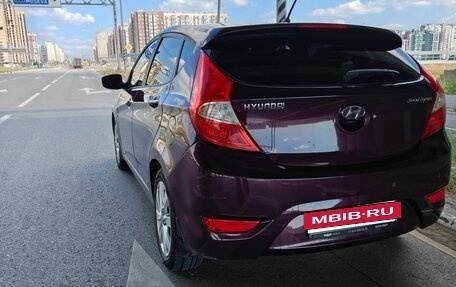 Hyundai Solaris II рестайлинг, 2012 год, 850 000 рублей, 3 фотография
