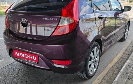 Hyundai Solaris II рестайлинг, 2012 год, 850 000 рублей, 5 фотография