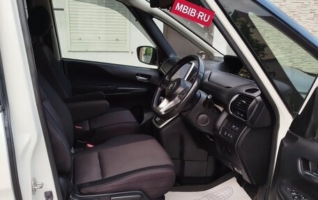 Nissan Serena IV, 2018 год, 1 850 000 рублей, 16 фотография
