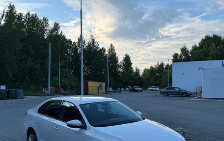 Volkswagen Jetta VI, 2013 год, 665 000 рублей, 4 фотография