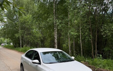 Volkswagen Jetta VI, 2013 год, 665 000 рублей, 3 фотография