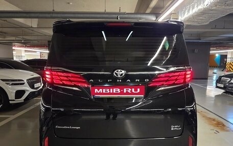 Toyota Alphard, 2024 год, 9 490 099 рублей, 3 фотография