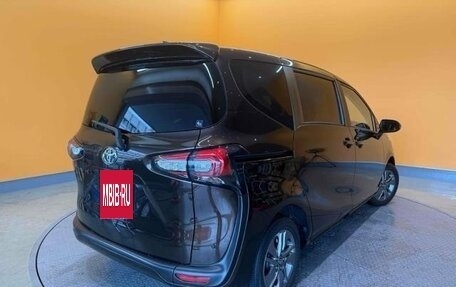 Toyota Sienta II, 2019 год, 1 250 000 рублей, 5 фотография