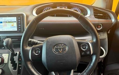 Toyota Sienta II, 2019 год, 1 250 000 рублей, 11 фотография