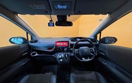 Toyota Sienta II, 2019 год, 1 250 000 рублей, 9 фотография