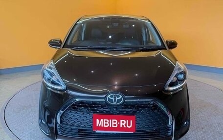 Toyota Sienta II, 2019 год, 1 250 000 рублей, 2 фотография