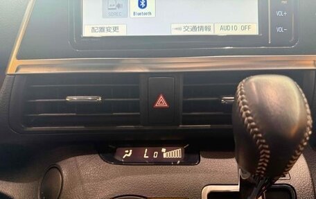 Toyota Sienta II, 2019 год, 1 250 000 рублей, 15 фотография
