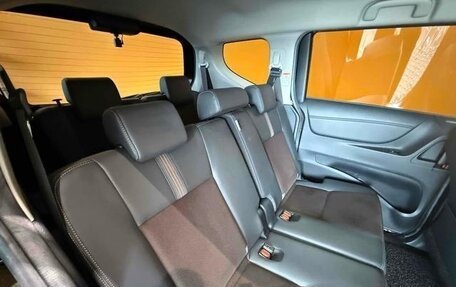 Toyota Sienta II, 2019 год, 1 250 000 рублей, 20 фотография