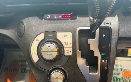 Toyota Sienta II, 2019 год, 1 250 000 рублей, 16 фотография