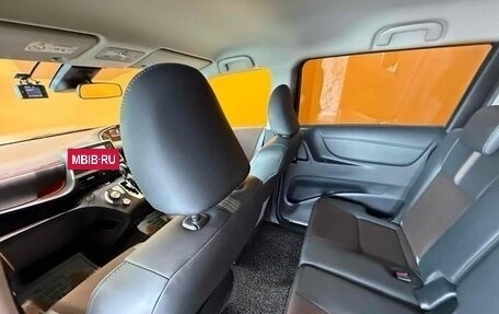 Toyota Sienta II, 2019 год, 1 250 000 рублей, 24 фотография