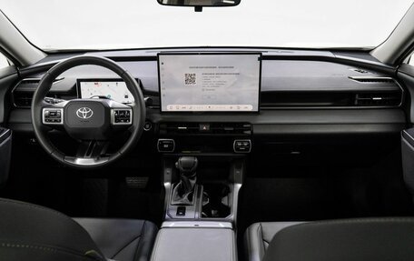 Toyota RAV4, 2026 год, 4 469 000 рублей, 17 фотография