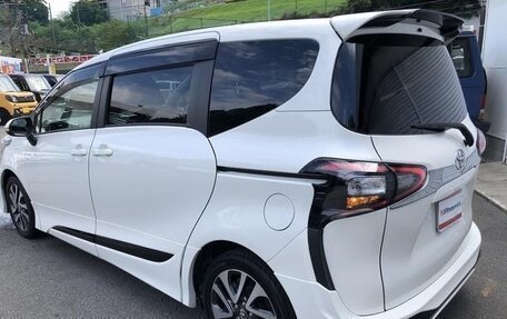 Toyota Sienta II, 2020 год, 1 200 000 рублей, 7 фотография