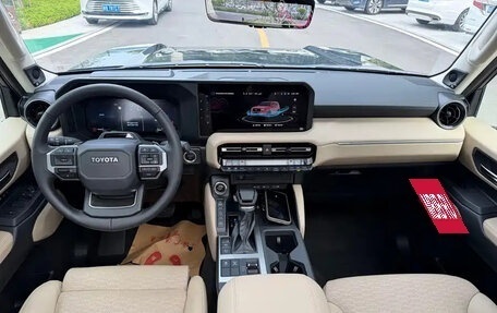 Toyota Land Cruiser Prado, 2025 год, 11 000 000 рублей, 9 фотография