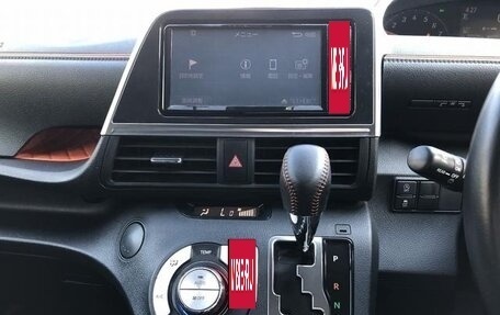 Toyota Sienta II, 2020 год, 1 200 000 рублей, 22 фотография