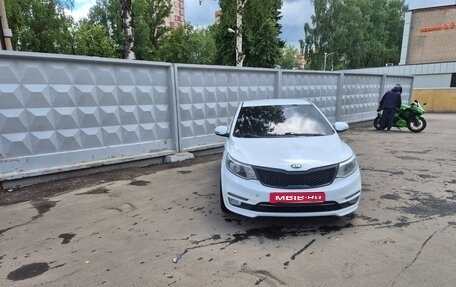 KIA Rio III рестайлинг, 2015 год, 900 000 рублей, 1 фотография