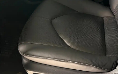 Toyota Highlander, 2025 год, 6 000 000 рублей, 9 фотография