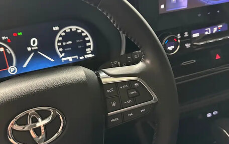 Toyota Highlander, 2025 год, 6 000 000 рублей, 17 фотография