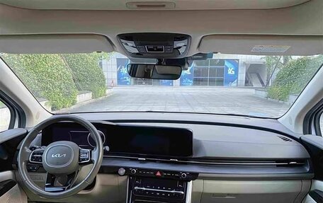 KIA Carnival, 2023 год, 4 750 000 рублей, 9 фотография