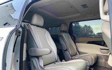 KIA Carnival, 2023 год, 4 750 000 рублей, 12 фотография