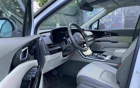 KIA Carnival, 2023 год, 4 750 000 рублей, 15 фотография
