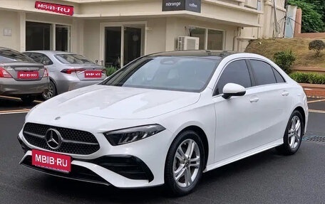 Mercedes-Benz A-Класс, 2023 год, 1 690 000 рублей, 1 фотография