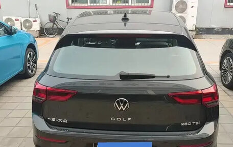 Volkswagen Golf VIII, 2022 год, 1 870 000 рублей, 2 фотография