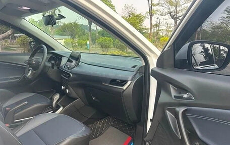Chevrolet Tracker, 2022 год, 1 020 007 рублей, 13 фотография