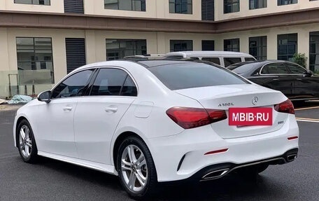 Mercedes-Benz A-Класс, 2023 год, 1 690 000 рублей, 5 фотография