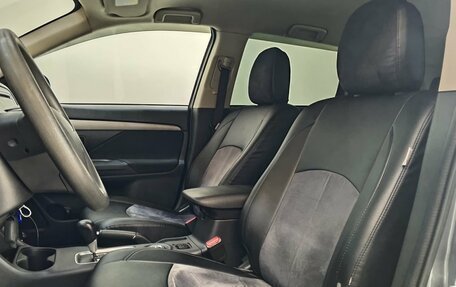 Mitsubishi Outlander III рестайлинг 3, 2012 год, 1 550 000 рублей, 15 фотография