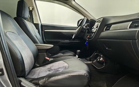 Mitsubishi Outlander III рестайлинг 3, 2012 год, 1 550 000 рублей, 18 фотография