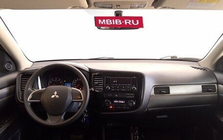 Mitsubishi Outlander III рестайлинг 3, 2012 год, 1 550 000 рублей, 9 фотография