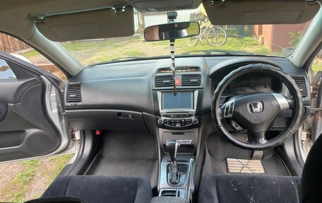 Honda Accord VII рестайлинг, 2002 год, 715 000 рублей, 14 фотография