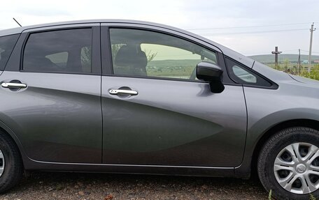 Nissan Note II рестайлинг, 2019 год, 900 000 рублей, 4 фотография