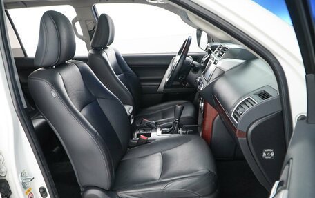 Toyota Land Cruiser Prado 150 рестайлинг 2, 2014 год, 3 887 077 рублей, 8 фотография