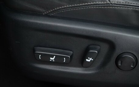 Toyota Land Cruiser Prado 150 рестайлинг 2, 2014 год, 3 887 077 рублей, 17 фотография