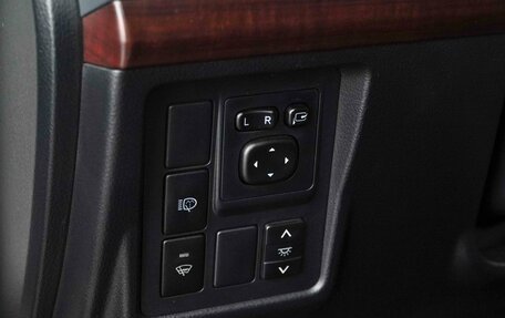 Toyota Land Cruiser Prado 150 рестайлинг 2, 2014 год, 3 887 077 рублей, 18 фотография