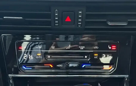 Volkswagen Passat B8 рестайлинг, 2023 год, 2 200 000 рублей, 10 фотография