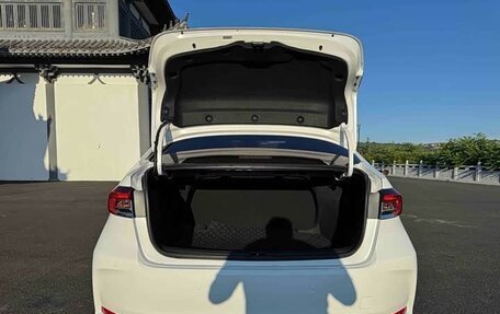 Toyota Corolla, 2023 год, 1 010 000 рублей, 21 фотография