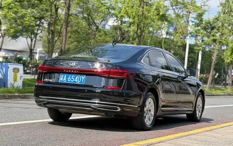 Volkswagen Passat B8 рестайлинг, 2022 год, 1 990 000 рублей, 6 фотография