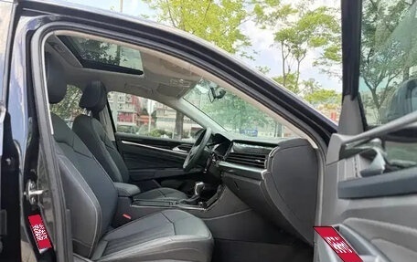 Volkswagen Passat B8 рестайлинг, 2022 год, 1 990 000 рублей, 10 фотография