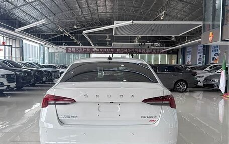 Skoda Octavia IV, 2022 год, 2 350 000 рублей, 11 фотография