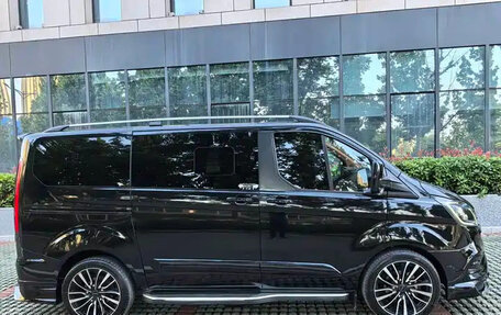 Ford Tourneo Custom I рестайлинг, 2023 год, 4 521 000 рублей, 25 фотография