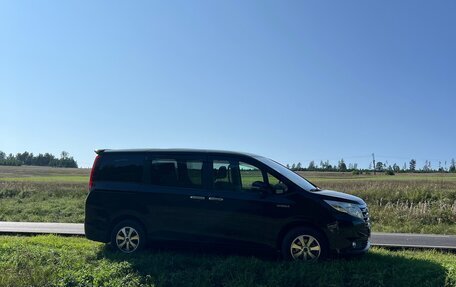 Toyota Noah III, 2014 год, 1 440 000 рублей, 6 фотография