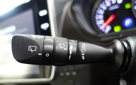 Toyota Noah III, 2018 год, 1 500 100 рублей, 19 фотография