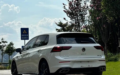 Volkswagen Golf VIII, 2022 год, 1 609 244 рублей, 4 фотография