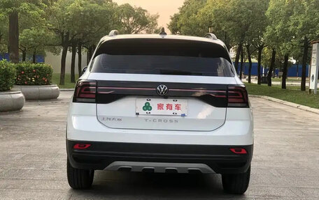 Volkswagen T-Cross I, 2023 год, 1 356 184 рублей, 5 фотография